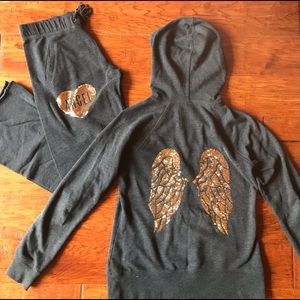 Victoria Secret Gray Angel Wings Set
